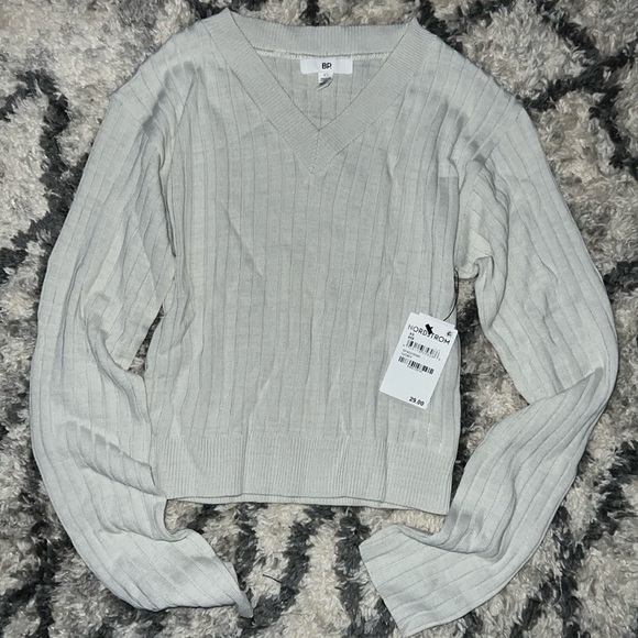 Nordstrom Sweaters - NWT: V Neck Sweater